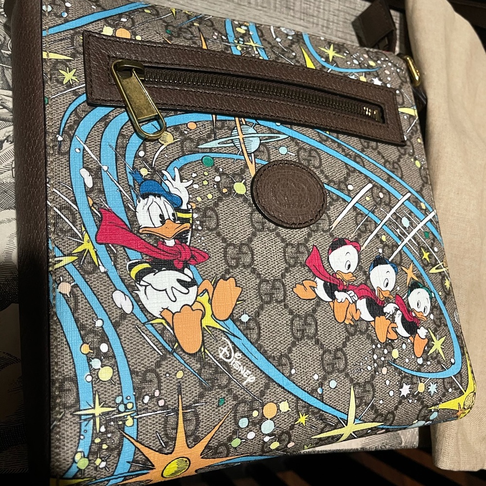 Looney tunes Gucci crossbody.
